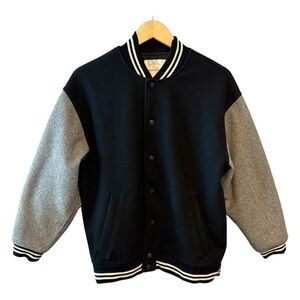 American Eagle Navy & Gray Lined Varsity Classic Bomber Jacket, Mens size Small